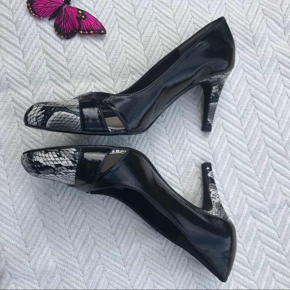 PROXY HEELS